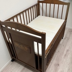 ディズニー　ベビーベッドの画像