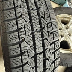 185/70r14スタッドレスタイヤの画像