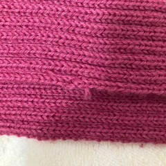 ワインレッド系　手編みマフラー:フリジン付きマフラー:ハンドメイド:ストールの画像