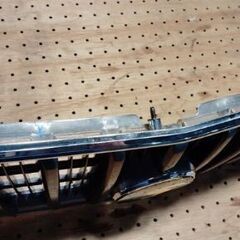 (J256)【相模原市中央区田名】リユース品★トヨタ/TOYOTA ハリアー純正ラジエータグリル (53111-48010)の画像