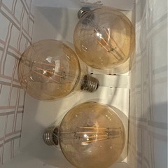 【バラ売り相談可】ニトリLEDフィラメント電球 3個（E26口金 60W相当 LEE-G95U 60)　の画像