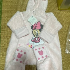 【新品未使用】もこもこ（ベビー服）ミニーちゃんの画像