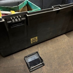 電気ディスクグラインダー／サンダー／ディスクサンダー／研削盤／日立／日立工機／Hikoki／G10SH3／通電確認済の画像