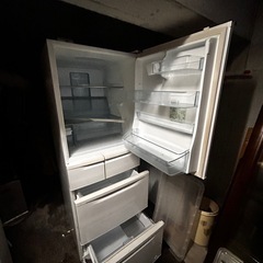 0円‼️在庫一掃します2007年TOSHIBA5枚ドア冷蔵庫😊の画像