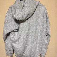 UNIQLOメンズLサイズの画像