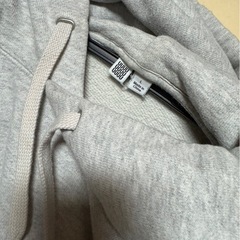 UNIQLOメンズLサイズの画像