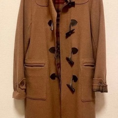新品に近い美品　新品のお値段は約12万円　ブランドはSCAPA　ダッフルコート　ウール100%  オーストリア生地　柔らか　軽量　暖かい　の画像