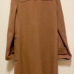 新品に近い美品　新品のお値段は約12万円　ブランドはSCAPA　ダッフルコート　ウール100%  オーストリア生地　柔らか　軽量　暖かい　の画像