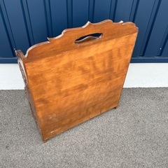 木製 彫刻 マガジンラック レトロの画像