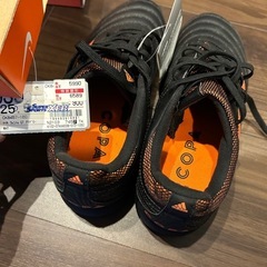 新品サッカーシューズの画像