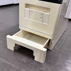 A1771🌟激安‼️ 米びつ 150g/45gホワイト計量式米の画像