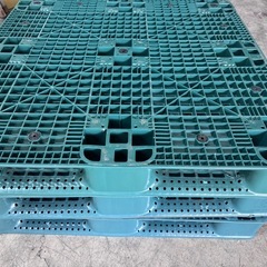 丈夫なパレット売ります。 綺麗です。の画像