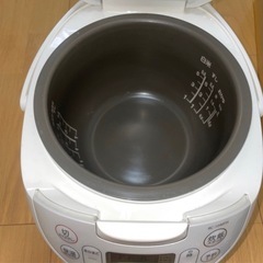 【　美品　】TOSHIBA 炊飯器(5.5合)の画像