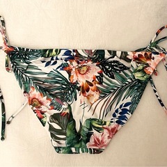 未使用値札タグ付 水着 PEAK&PINE Defilious ビキニ花柄 定価18700円 ピーク＆パイン デフィリアス　フリル フラワー 9M ボタニカルの画像