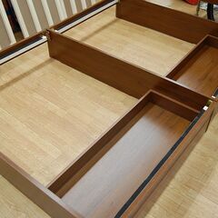 ②モダンデコ フレームのみ ダブルベッド 幅141×長さ213×高さ70cm コンセントあり 宮付き 引き出し付き ベッド下収納 ダブルサイズ  札幌市 清田区 平岡の画像