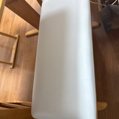 ダイニングテーブルの画像