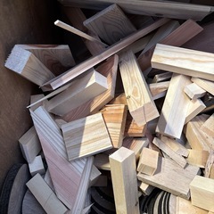 角材　杉　ラワン　端材の画像