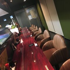 【居酒屋スタッフ】（ホールスタッフ・調理補助・仕込みスタッフ）副業・WワークOK/経験者時給1500円//髪色自由/ピアスOKの画像