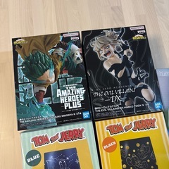 フィギュア1つ1000円 グラス2つで1000円の画像