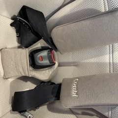 Combi tete a tete チャイルドシートの画像