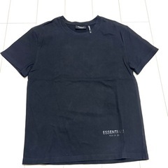 ESSENTIALS グレー パーカー　ブラックtシャツセット
の画像