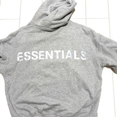 ESSENTIALS グレー パーカー　ブラックtシャツセット
の画像