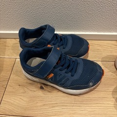 キッズ　子供　靴　の画像