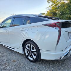 50プリウス☆Sツーリングセレクション☆車検令和9年8月☆純正9インチナビ☆CD☆DVD☆地デジ☆Bluetooth☆ビルトインETC☆バックカメラの画像