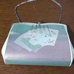 礼装草履（L）とバッグ（9cm位）の画像