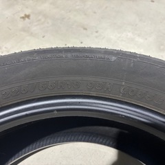 ヨコハマタイヤ　225/55R18の画像