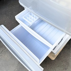 設置まで👏SHARP 冷蔵庫137 L 2017年製✨の画像