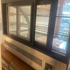 冷蔵ショーケース　対面型の画像