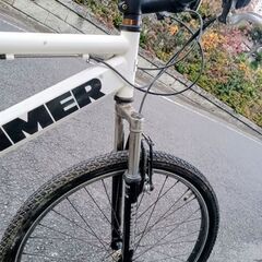 クロスバイクHummer白の画像