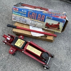 お渡し予定 フロアージャッキ ジャンク 2トン  油圧不足？ タイヤ交換にも 修理の画像