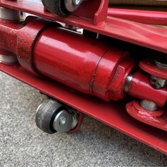 お渡し予定 フロアージャッキ ジャンク 2トン  油圧不足？ タイヤ交換にも 修理の画像