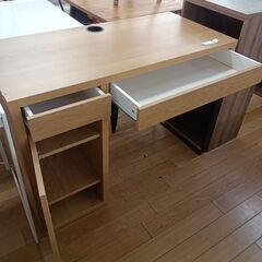 ★ジモティ割あり★ IKEA ミッケ　PCデスク ナチュラル H75×D50×W105 クリーニング済み TK7332の画像