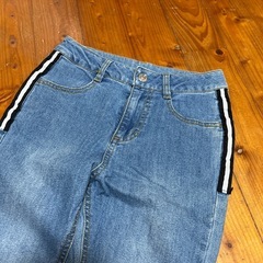 ジーパン　140センチの画像