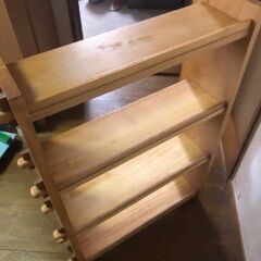 木製本棚ですの画像