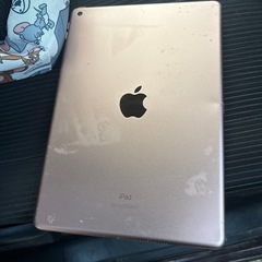 iPad 第７世代　ゴールド　32G の画像