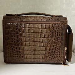 ‼️ ブラウンのクロコダイルレザーハンドバッグ【ユニセックス】の画像