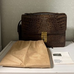 ‼️ ブラウンのクロコダイルレザーハンドバッグ【ユニセックス】の画像