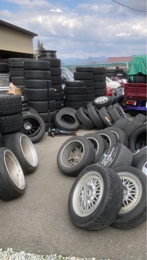 各種アルミ付きスタッドレスタイヤ　在庫多数