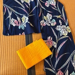 🌹浴衣　紺地菖蒲模様　黄色帯付き🌹の画像