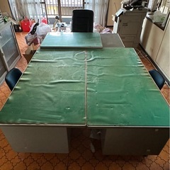 事務デスク  オフィス　事務所　机の画像