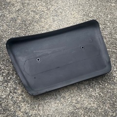 GIVI E470 バックレスト 背もたれ パット リアボックス用 バイク トップケース用 スクーターの画像