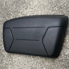 GIVI E470 バックレスト 背もたれ パット リアボックス用 バイク トップケース用 スクーターの画像