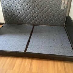 ダブルベッド　フランスベッド製の画像