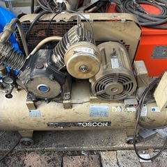 格安！早い者勝ち！動作品！配送可！ハイパワー5.5KW東芝コンプレッサーの画像