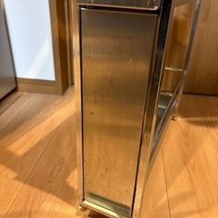 ステンレス隙間引き出しラックの画像