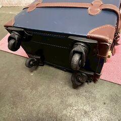 【ジモティ限定特価】 キャリーケース スーツケース トランク 鍵付き ネイビー キャリーバッグ A0866Gの画像